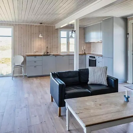 Ve238-vejers-strand-bjaergevej-7 *